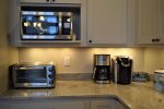 Keurig & 12 cup coffee pot plus toaster oven
